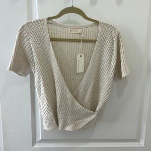 Vici brand new sweater top never worn. Size M
